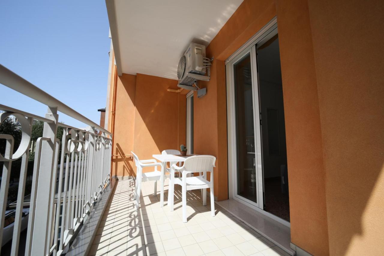 Residence Mariavittoria Lido di Jesolo Eksteriør billede