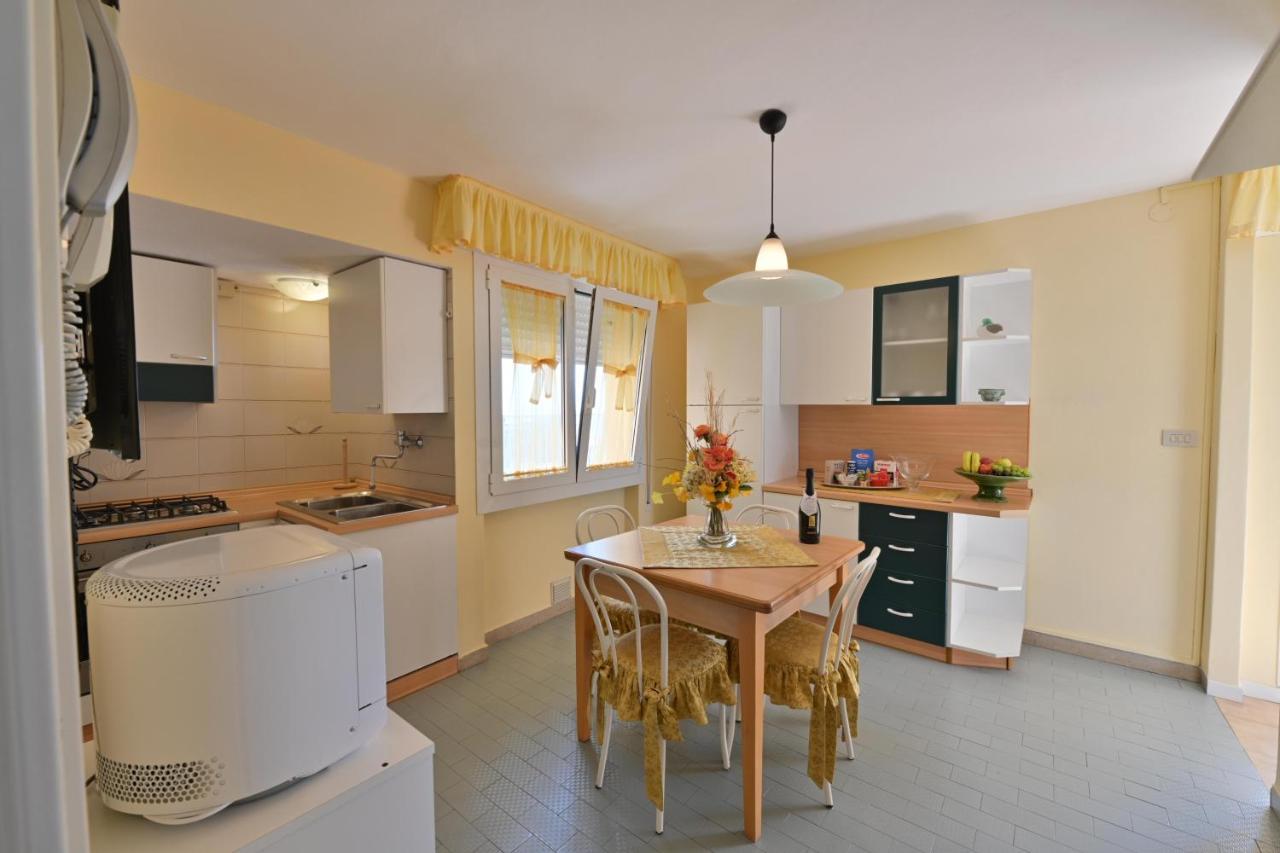 Residence Mariavittoria Lido di Jesolo Eksteriør billede