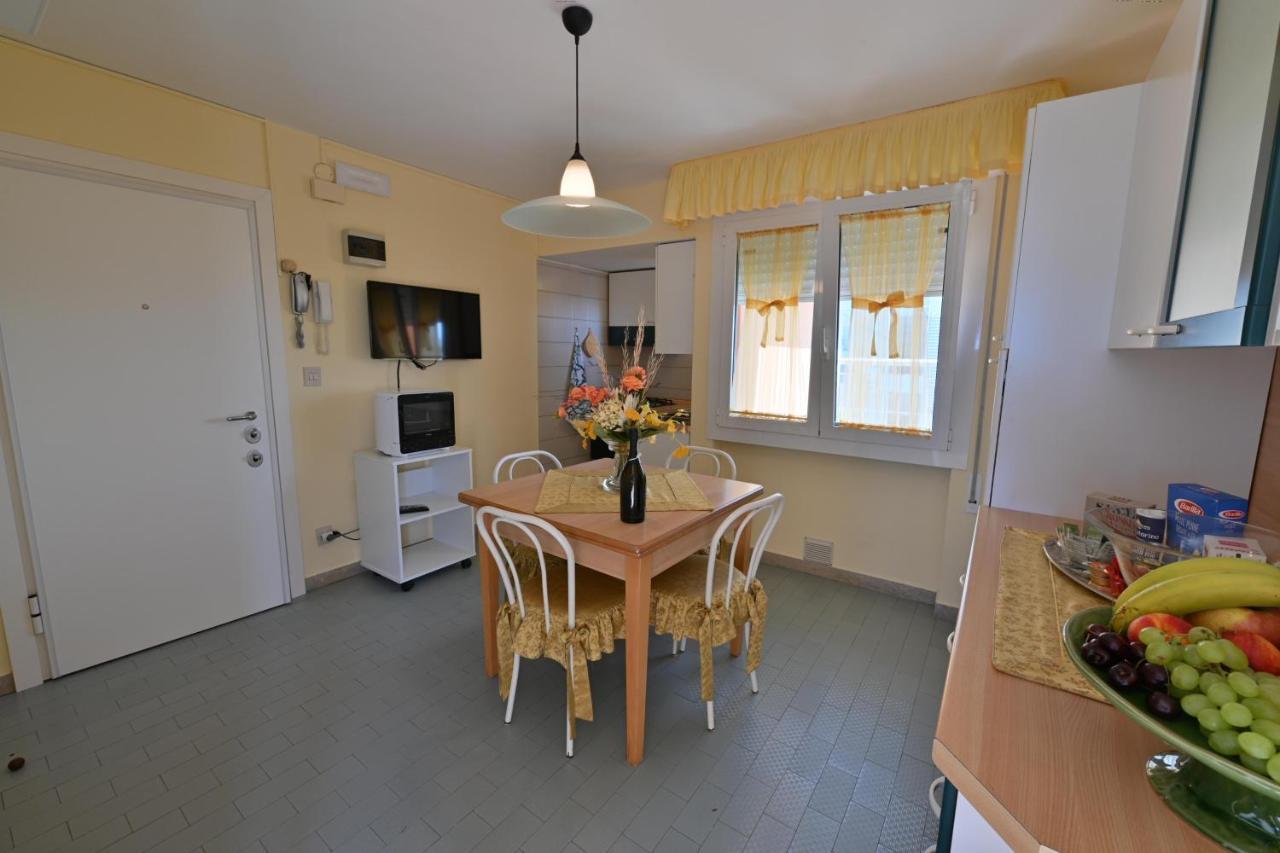 Residence Mariavittoria Lido di Jesolo Eksteriør billede