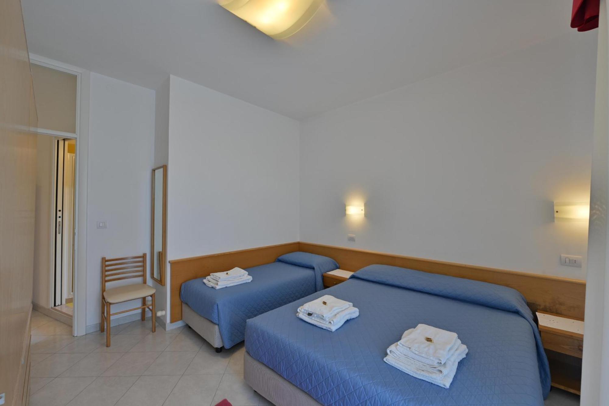 Residence Mariavittoria Lido di Jesolo Eksteriør billede